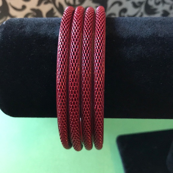Jewelry - Red Mesh Metal Bangle Bracelets